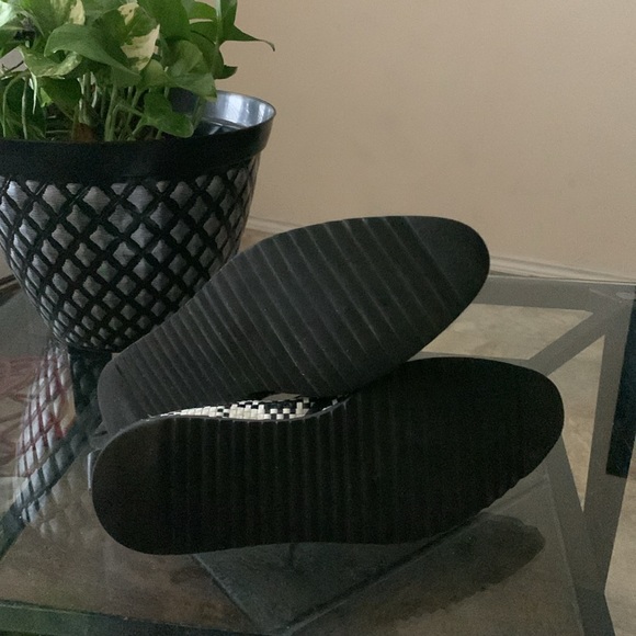 EVERLANE The Woven Street Shoe - Picture 15 of 16